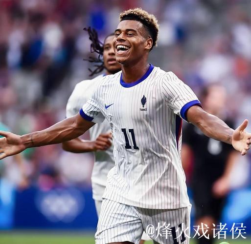 法甲-杜埃长途奔袭建功 巴黎圣日耳曼3-2险胜梅斯 法甲-杜埃长途奔袭建功 巴黎圣日耳曼3-2险胜梅斯